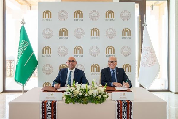 20251007_1122208167424693467761156 ماجد الفطيم تعزز ساحة الدرعية بـ ڤوكس سينما وعلامات تجارية فاخرة